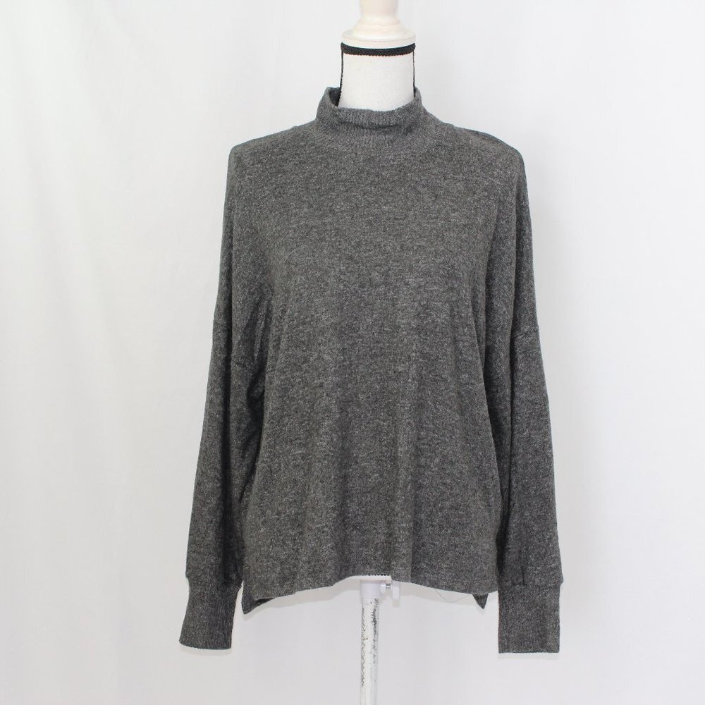 Hippie Rose Grey Soft Mock Neck‎ Top NWT